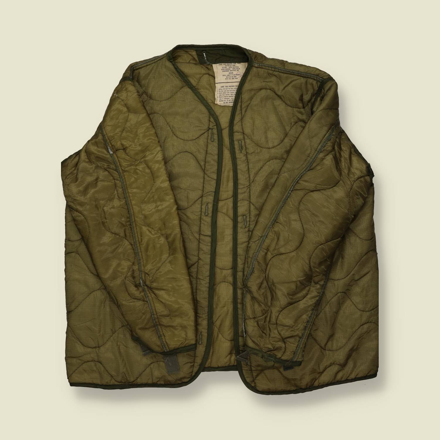 1990s U.S. Army M-65 Field Jacket Liner – Olive Quilted - L/XL